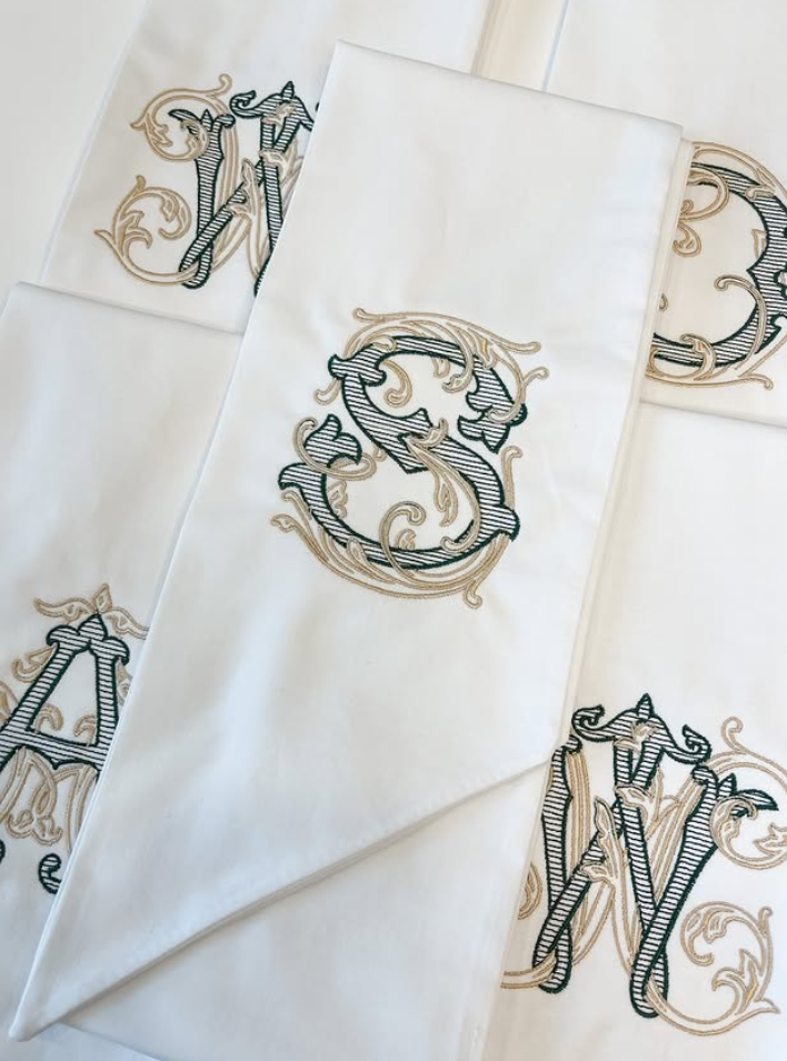 Classic Vine Wreath Sash
